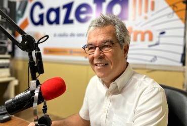 “Eles estão destruindo até o que a gente fez”, desabafa Jorge Viana durante entrevista na Gazeta FM